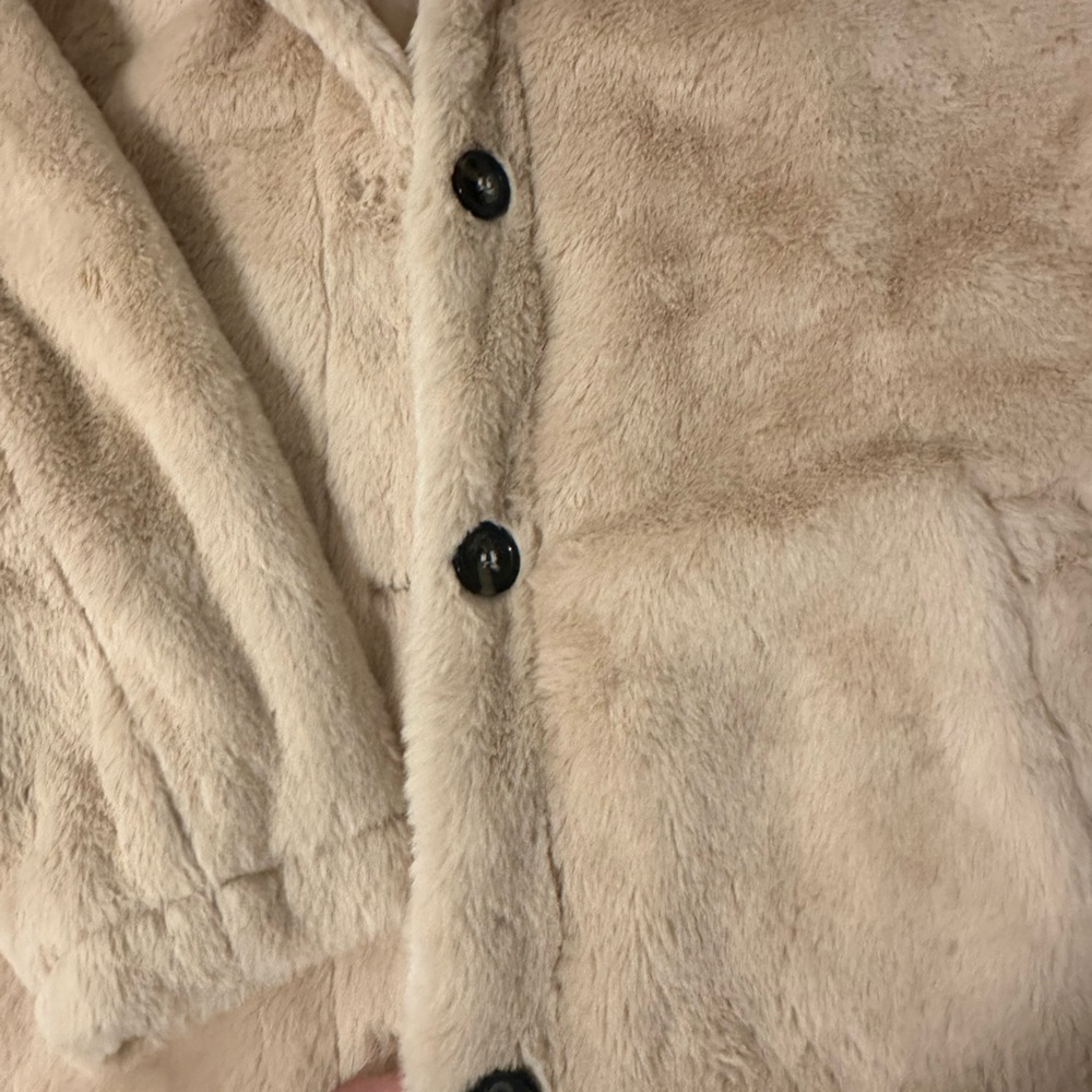 Ci Sono Beige Faux Fur Coat - Picture 8 of 8